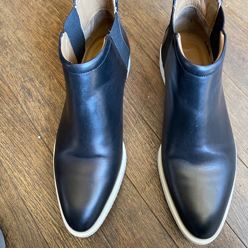 Everlane street boot